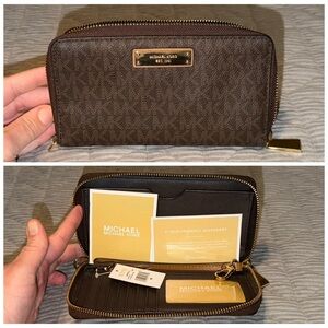 Michael Kors Dark Brown Zip Wallet